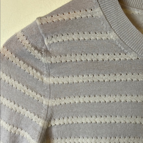 Banana Republic Grey and White 100% Merino Wool Sweater Size XS - Picture 3 of 6
